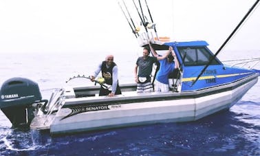 23ft "Strike Time" Fishing Boat Charter in Rarotonga, Cook Islands