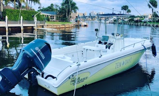 24' Center Console Power boat in Delray Beach, Florida