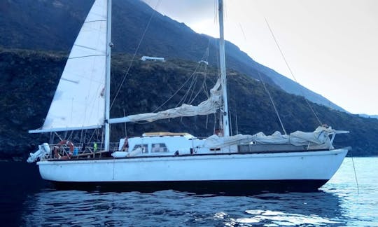 Book the Sailboat Tours in Vibo Marina, Calabria