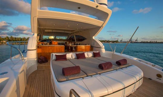 72' Mangusta. Great Deal for a Luxury Get Away Day in Miami.