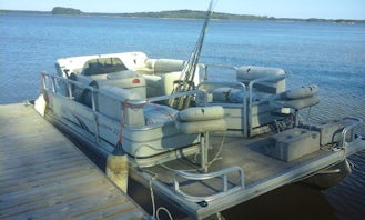 Tracker Fishing Barge Pontoon Rental in Lovisa, Finland