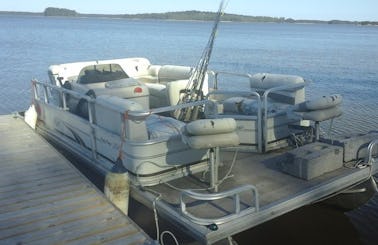 Tracker Fishing Barge Pontoon Rental in Lovisa, Finland