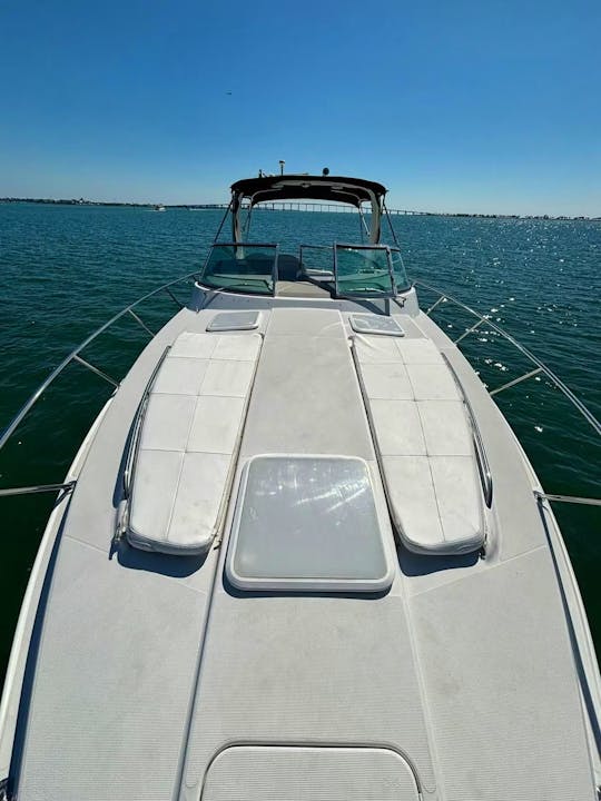 Formula 36ft Yacht - Up to 13 people in Miami! Enjoy your day with us!