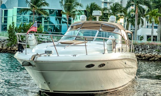 42' Searay Sundancer Yacht for Charter in Aventura PRICES MONDAY TO THURSDAY