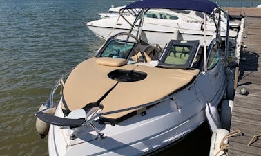 Rent This Power Boat Focker 215 for 6 People in Lago Paranoa - Brasilia