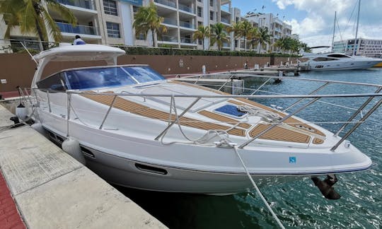 Louez ce yacht à moteur de 42 pieds au départ d'Isla Mujeres