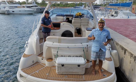 Louez ce yacht à moteur de 42 pieds au départ d'Isla Mujeres