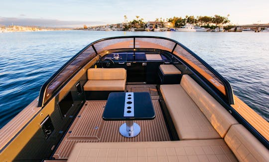 40’ VanDutch Luxury Yacht. Featured in HBOs Ballers