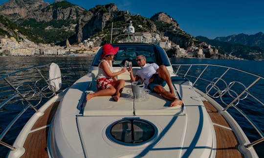 Location de yacht à moteur « Elite » de 47 pieds à Maiori, Italie