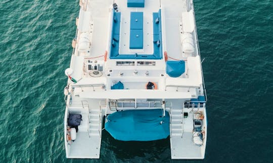Spacious Power Catamaran Rental in Dubai for 50 person!