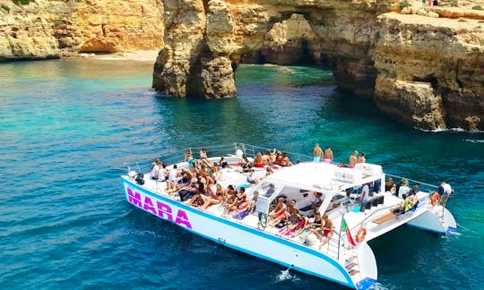 Catamaran Mara Cruise from Albufeira to Benagil
