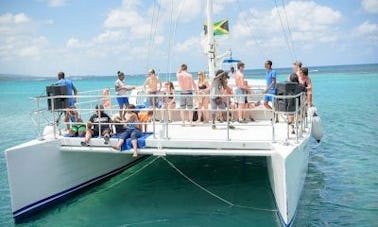 Aventure de plongée avec tuba en catamaran en groupe privé à Ocho Rios, en Jamaïque