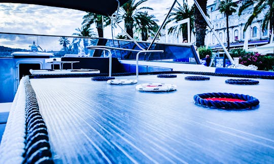 Luxurious Colnago 37 Open"Saso Mange" - deck table