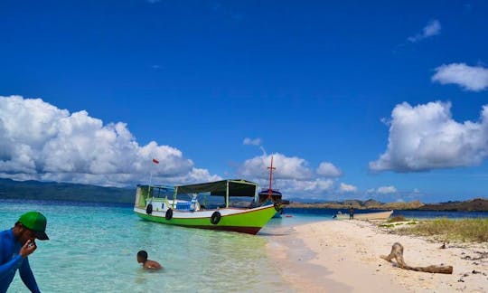 Snorkeling Boat Tours in Komodo Island with Marsy!