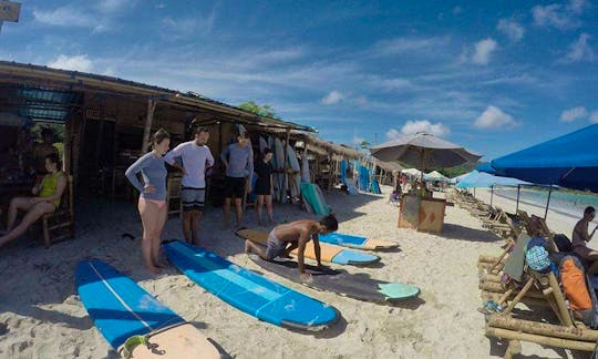 2 Hours Surfing Lesson in Selong Belanak Beach, Praya Barat Nusa!