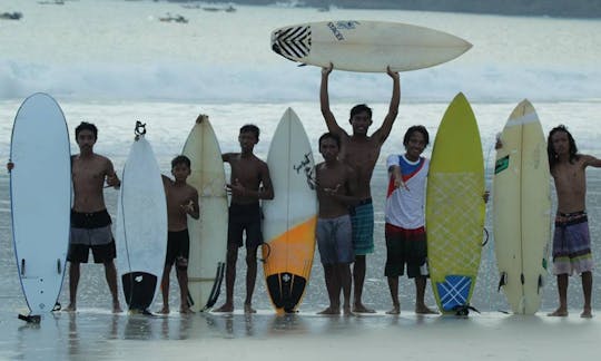 2 Hours Surfing Lesson in Selong Belanak Beach, Praya Barat Nusa!