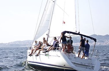 2007 Jeanneau Sun Odyssey 39i Cruising Monohull Charter in Vigo, Galicia