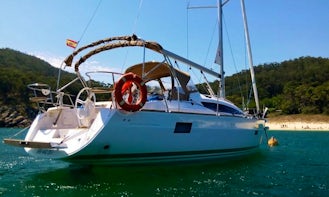 2017 Elan 40 Impression Sailing Yacht Rental in Vigo, Galicia