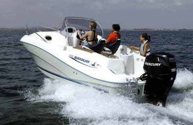 2006 Quicksilver 635 Commander Speedboat Rental in Vigo, Galicia