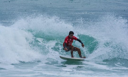 2 heures de cours de surf avec des entraîneurs expérimentés à Kecamatan Kuta Selatan, Bali !