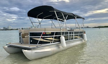 New Luxury Bentley Pontoon for 10 People in Miami Beach, Florida