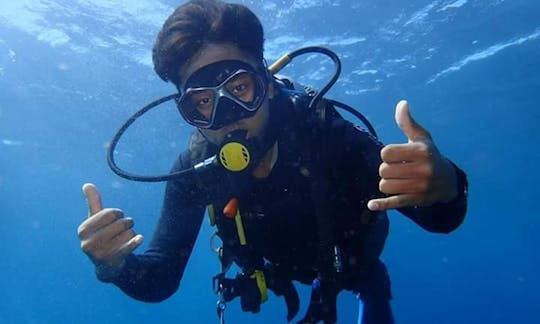 ¡Viaje de buceo en Tulamben, Bali! Guiado por un equipo profesional con 20 años de experiencia en buceo