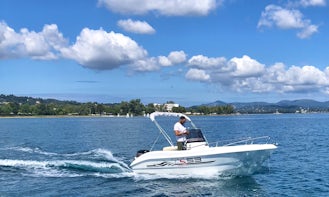 Premium Boat Hire -  Trimarchi 53 Center Console for 6 People in
