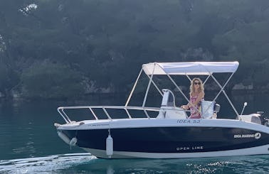 2018 Ideal Center Console Boat for Hire in Gaios, Greece