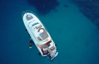Motor Yacht Jeanneau Prestige 46 Fly in Split, Croatia