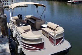 Charter this SunTracker 22DLX Pontoon for Up to 10 People in Hollywood, Florida