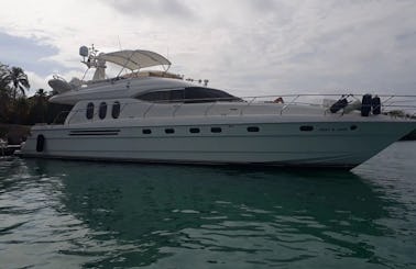 Private Viking 70 Luxury Motor Yacht to Rosario Islands and Barú