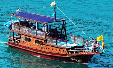 PRIVATE TOUR - Blue Dragon Classic Thai Yacht to Koh Taen