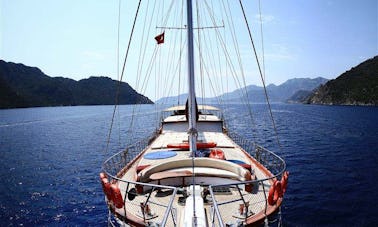 CAFEROGLU 7 This wonderful luxury gulet is 39 meters long and for 22 people