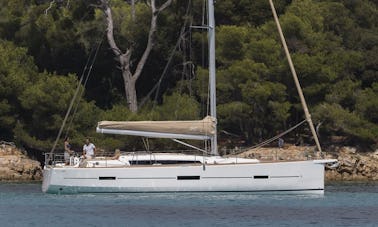 Frete de monocasco de cruzeiro Dufour Grand Large 460 “Elisabeth” em Lefkada, Grécia