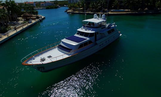 Charter the 80' Classic Burger Power Mega Yacht in Playa del Carmen, Mexico