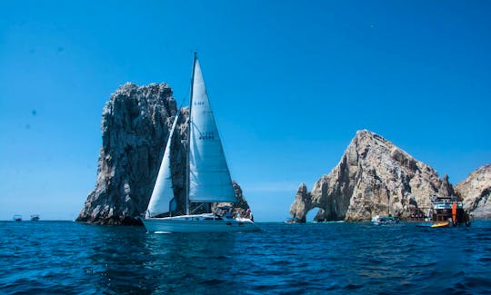 Private Sailing and Sunset or Snorkel Tour of Cabo San Lucas