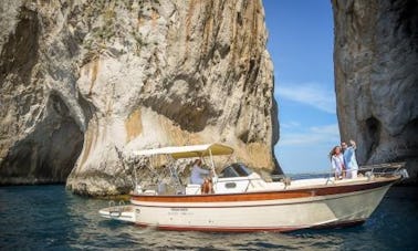 35' Aquamarina Motor Yacht for 12 Person in Piano di Sorrento, Campania