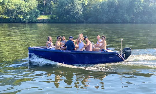 Your personal Boattour on a driving license free Picnic Boat in Frankfurt am Main, Germany