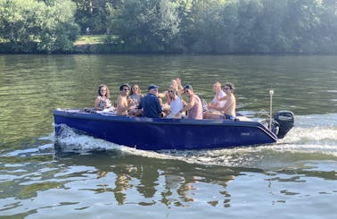 Your personal Boattour on a driving license free Picnic Boat in Frankfurt am Main, Germany