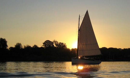 Romantic Sunset Champagne Cruise on the Chesapeake Bay - 2 Hours