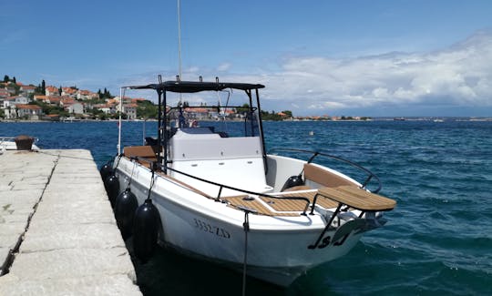 Charter this 10-Person Benetau Flyer 8 Center Console in Zadar, Croatia