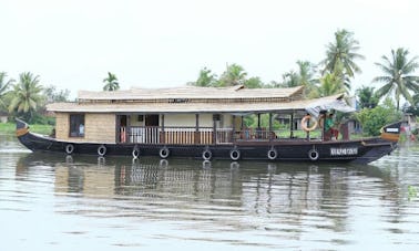 Crucero de una noche en casa flotante por los remansos del Allepey