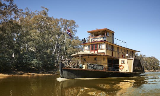 Paddlesteamer Emmylou on Murray River in Echuca, Australia