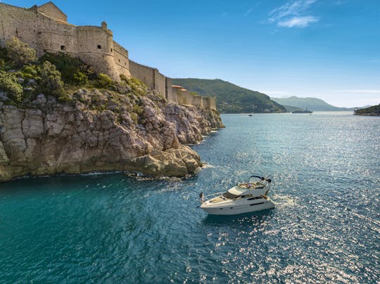 Fairline Fantasy: Cruise the Dubrovnik Islands in Elegance with the Phantom 40 