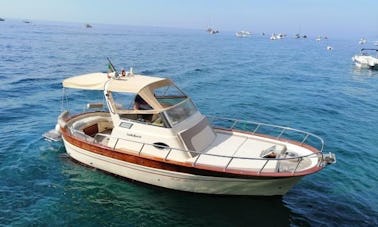 26 ft Power Boat Rental for 4 People in Positano, Italy