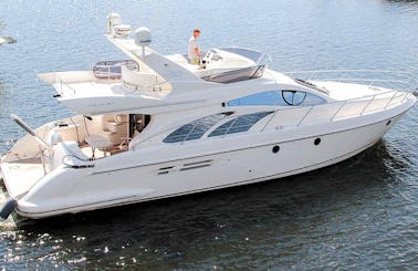 50' Azimut Motor Yacht for 17 pax from our Premium Collection in Dubai!
