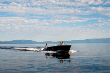 Visite a história do Lago Tahoe em um barco de madeira de 34 pés | Emerald Bay e Fannette Island