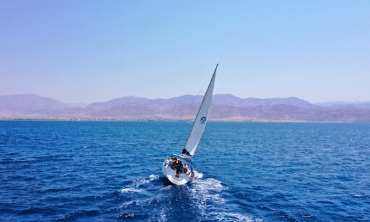 Cruising Monohull rental in Eilat