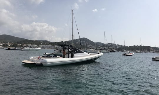 BATEAU MEGA RIB de luxe de 43 pieds ouvert, profitez d'une aventure rapide et passionnante à Ibiza et à Formentera, en Espagne. Meilleur prix du marché.