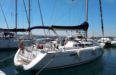 Charter the 42 ft Jeanneau Sun Odyssey in Barcelona, Catalunya